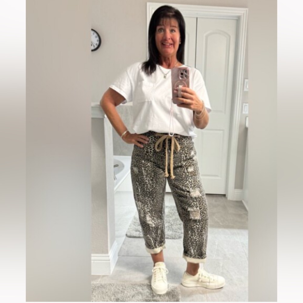 Oli & Hali Leopard Print Boyfriend Jeans - Black and White NEW IN PACKAGE